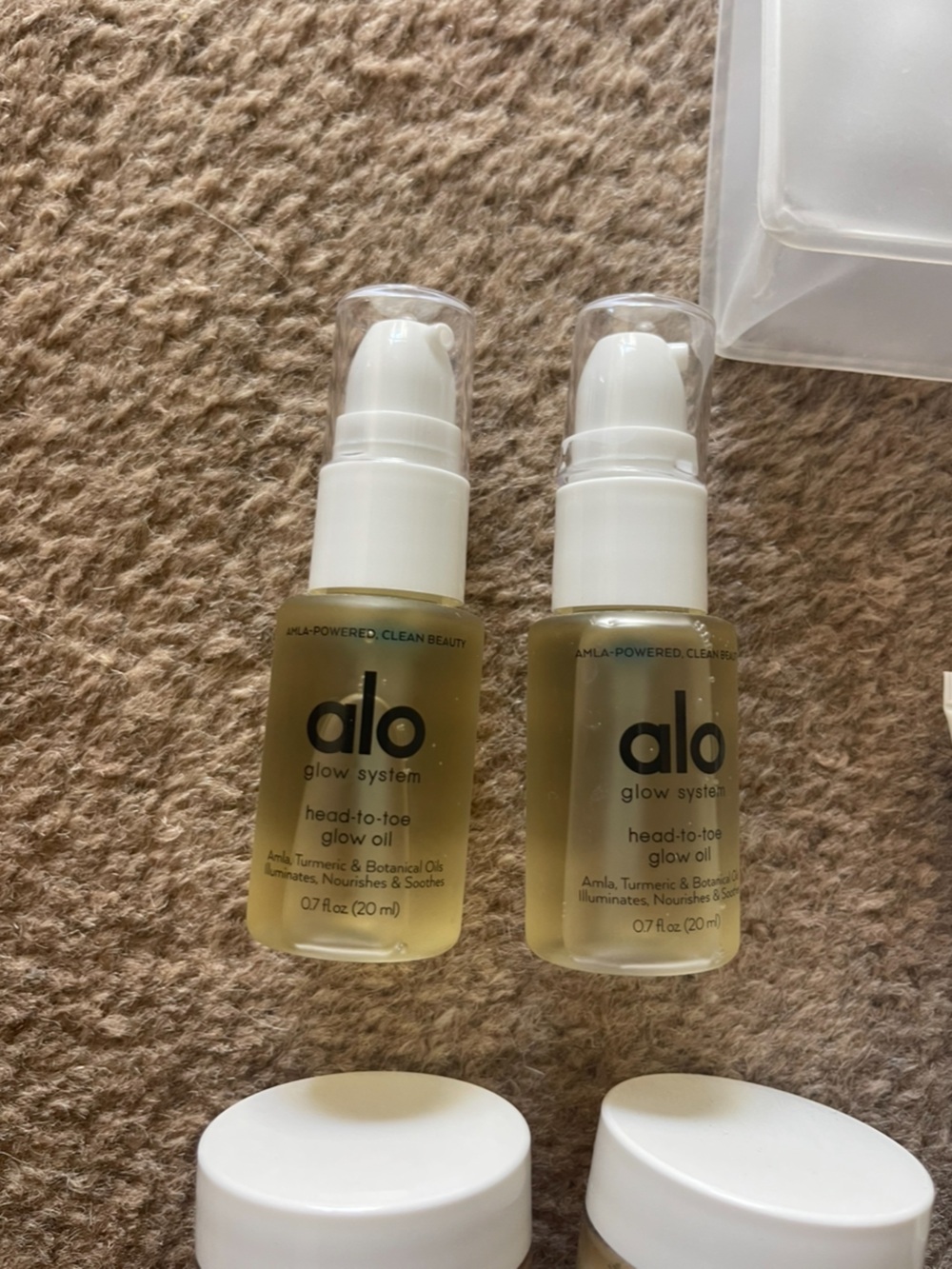 ALO Yoga Glow System Kit - Travel Pouch NEW - Picture 2 of 5